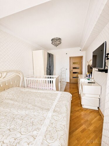 Продаётся 3-комн. новостройка 112 м², м. Элмляр Академиясы, photo 6 from 21