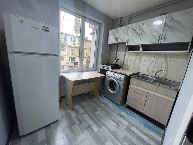 İcarəyə verilir 1 otaqlı köhnə tikili 40 m², İnşaatçılar m., photo 4 from 11