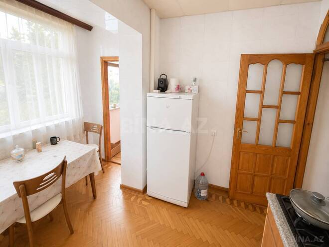 Satılır 2 otaqlı köhnə tikili 70 m², Nəsimi m., photo 7 from 12
