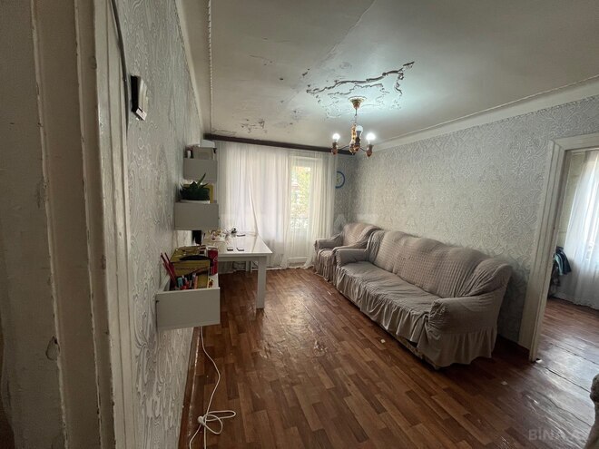 Satılır 2 otaqlı köhnə tikili 50 m², Qara Qarayev m., photo 3 from 14