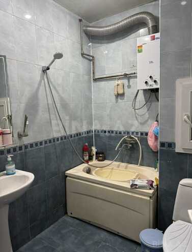 Satılır 2 otaqlı köhnə tikili 50 m², Azadlıq Prospekti m., photo 14 from 15