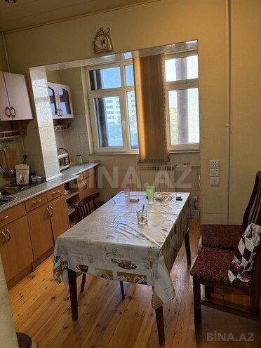 Satılır 2 otaqlı köhnə tikili 65 m², Azadlıq Prospekti m., photo 5 from 10
