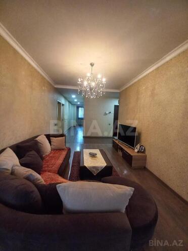 Satılır 4 otaqlı köhnə tikili 110 m², Azadlıq Prospekti m., photo 1 from 17
