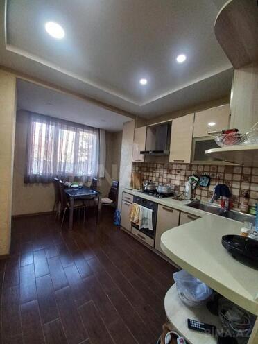 Satılır 4 otaqlı köhnə tikili 110 m², Azadlıq Prospekti m., photo 11 from 17