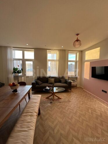 Сдаётся 2-комн. новостройка 93 м², м. Иншаатчылар, photo 1 from 17