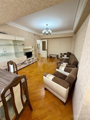 Satılır 2 otaqlı köhnə tikili 72 m², Azadlıq Prospekti m., photo 9 from 23