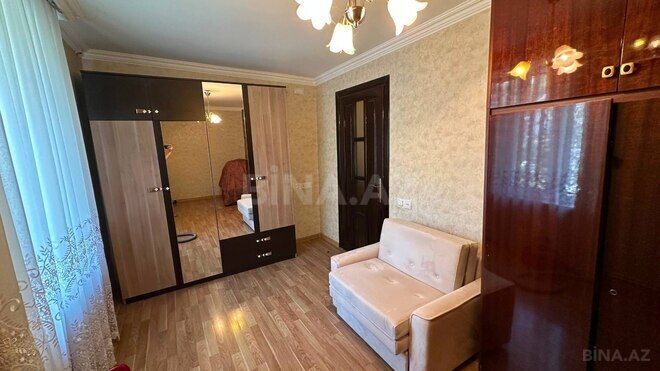 Satılır 2 otaqlı köhnə tikili 47 m², Elmlər Akademiyası m., photo 1 from 15