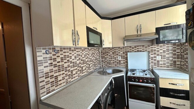 Satılır 2 otaqlı köhnə tikili 47 m², Elmlər Akademiyası m., photo 9 from 15