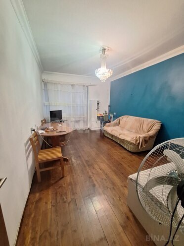 Продаётся 2-комн. вторичка 60 м², м. Гянджлик, photo 1 from 10