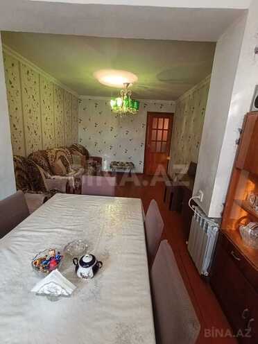 Satılır 2 otaqlı köhnə tikili 55 m², İnşaatçılar m., photo 1 from 12