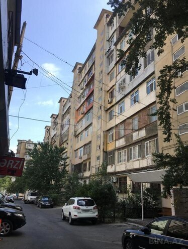 Satılır 3 otaqlı köhnə tikili 85 m², 9-cu mikrorayon q., photo 1 from 21