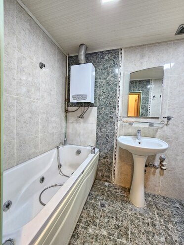 Satılır 3 otaqlı köhnə tikili 90 m², 8-ci mikrorayon q., photo 26 from 27