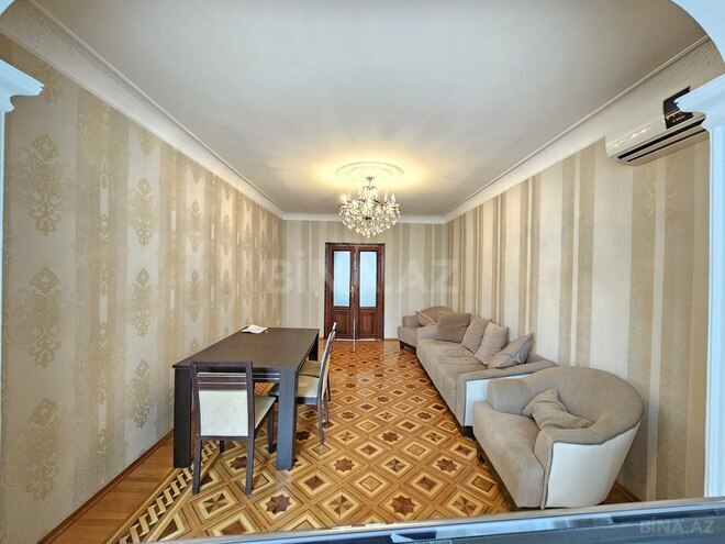 Satılır 3 otaqlı köhnə tikili 90 m², 8-ci mikrorayon q., photo 3 from 27