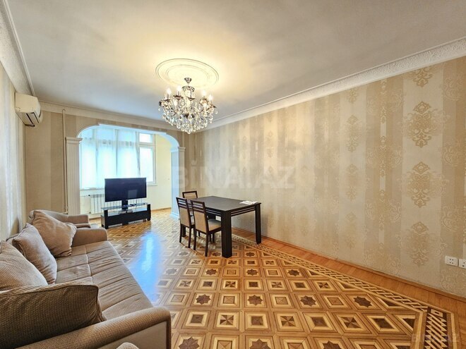 Satılır 3 otaqlı köhnə tikili 90 m², 8-ci mikrorayon q., photo 6 from 27