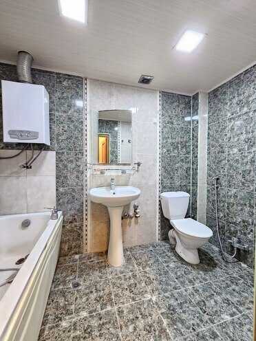 Satılır 3 otaqlı köhnə tikili 90 m², 8-ci mikrorayon q., photo 24 from 27