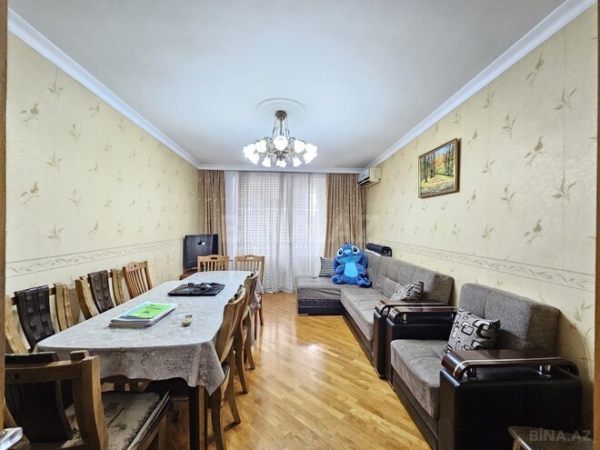 Satılır 3 otaqlı köhnə tikili 75 m², Gənclik m., photo 1 from 22