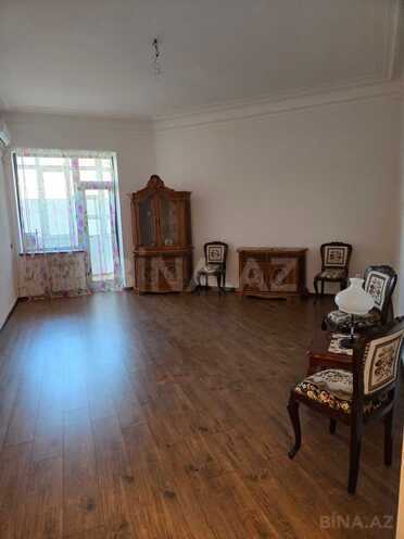Satılır 4 otaqlı köhnə tikili 130 m², Sahil m., photo 6 from 17