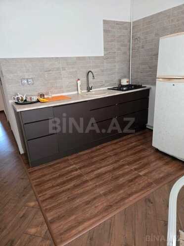 Satılır 4 otaqlı köhnə tikili 130 m², Sahil m., photo 14 from 17