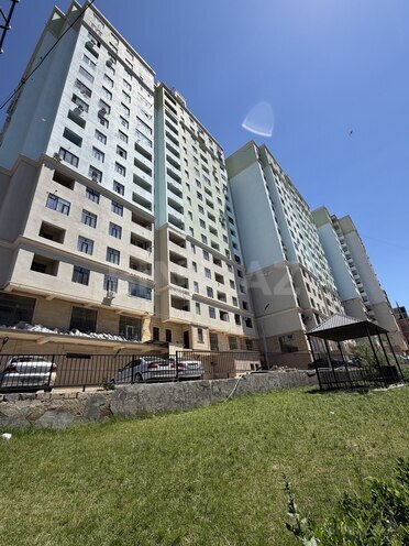 Satılır 2 otaqlı yeni tikili 65 m², Qaraçuxur q., photo 1 from 15