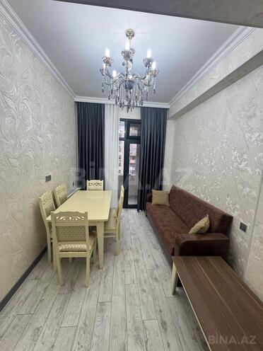 Продаётся 2-комн. новостройка 63 м², м. Кара Караев, photo 1 from 11