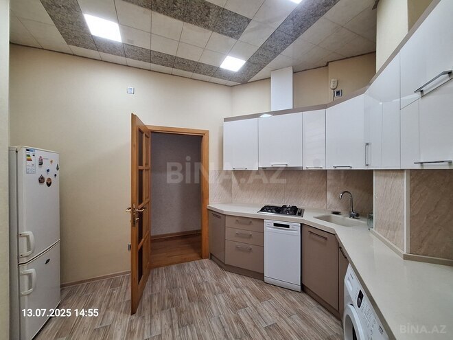 Продаётся 2-комн. новостройка 91 м², м. Элмляр Академиясы, photo 18 from 29