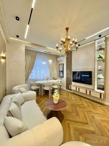 Сдаётся 2-комн. новостройка 68 м², м. Элмляр Академиясы, photo 1 from 11