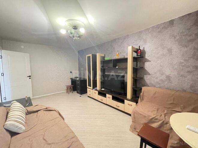 Satılır 2 otaqlı köhnə tikili 40 m², İnşaatçılar m., photo 4 from 13