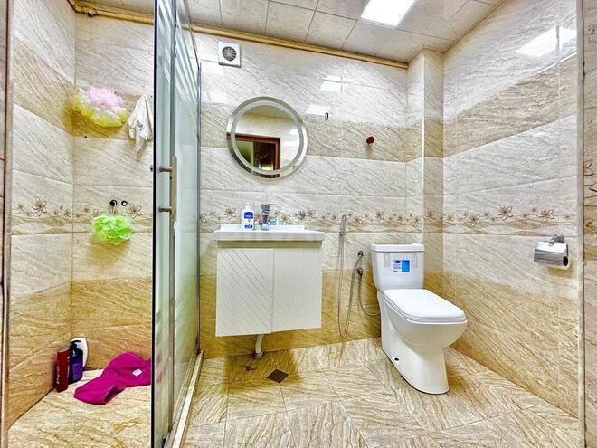 Satılır 2 otaqlı köhnə tikili 65 m², Qara Qarayev m., photo 13 from 14