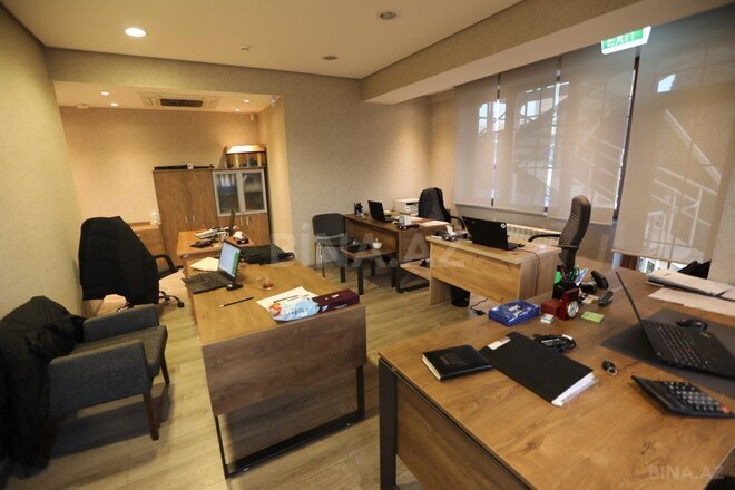 İcarəyə verilir 11 otaqlı ofis 490 m², Qara Qarayev m., photo 3 from 20