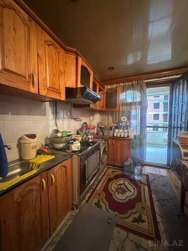 Satılır 5 otaqlı köhnə tikili 105 m², Bakıxanov q., photo 12 from 18
