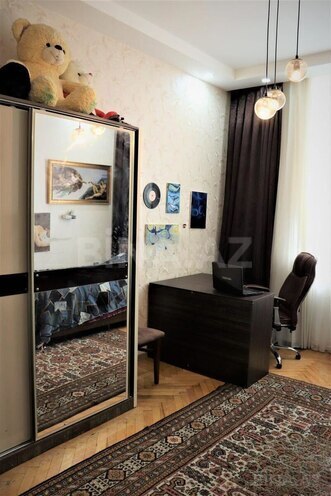 Продаётся 3-комн. вторичка 80 м², м. Низами, photo 12 from 19