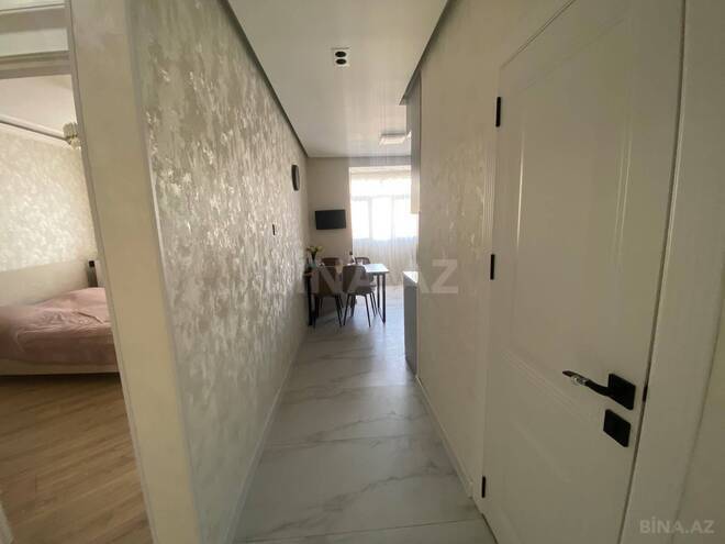 Продаётся 3-комн. вторичка 75 м², м. Ази Асланов, photo 6 from 17