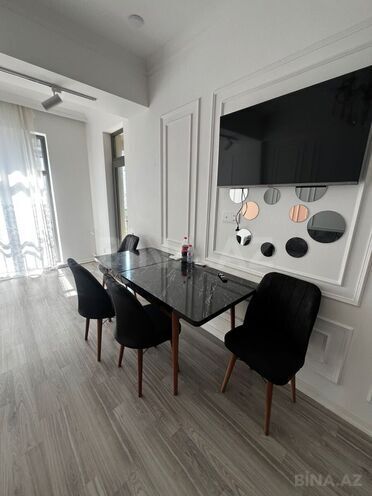 Сдаётся 2-комн. новостройка 60 м², м. 28 мая, photo 1 from 9