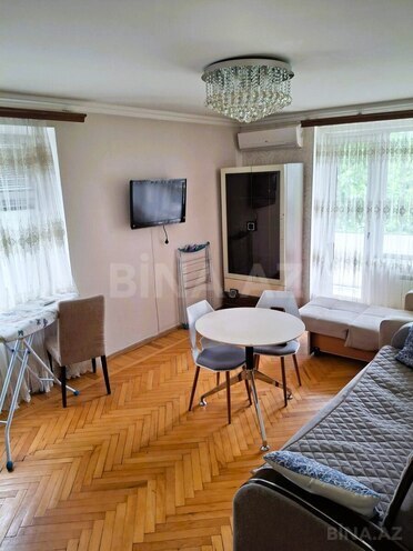 İcarəyə verilir 2 otaqlı köhnə tikili 60 m², Nəsimi r., photo 1 from 12