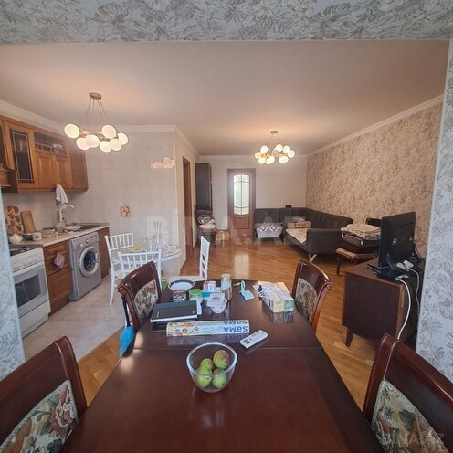 Продаётся 3-комн. вторичка 80 м², м. Нефтчиляр, photo 4 from 16