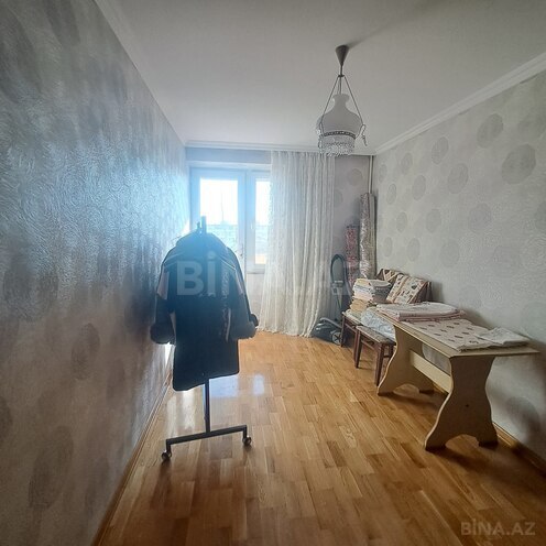 Продаётся 3-комн. вторичка 80 м², м. Нефтчиляр, photo 10 from 16