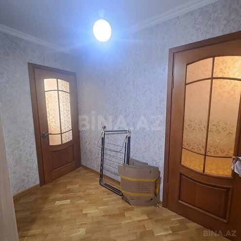 Продаётся 3-комн. вторичка 80 м², м. Нефтчиляр, photo 14 from 16