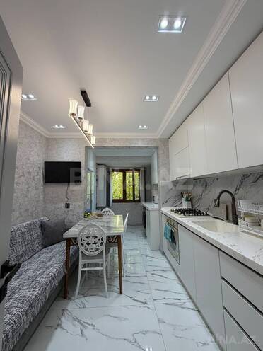 Продаётся 4-комн. вторичка 110 м², м. Халглар Достлугу, photo 4 from 22