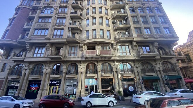 Продаётся 4-комн. новостройка 203.5 м², м. Сахил, photo 31 from 32