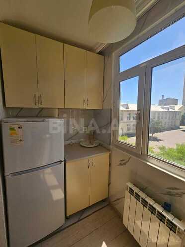 Продаётся 2-комн. вторичка 35 м², м. Элмляр Академиясы, photo 8 from 11