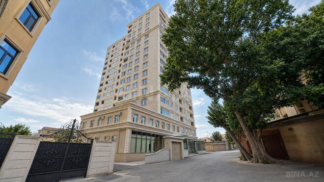 Satılır 3 otaqlı yeni tikili 130 m², İnşaatçılar m., photo 1 from 30