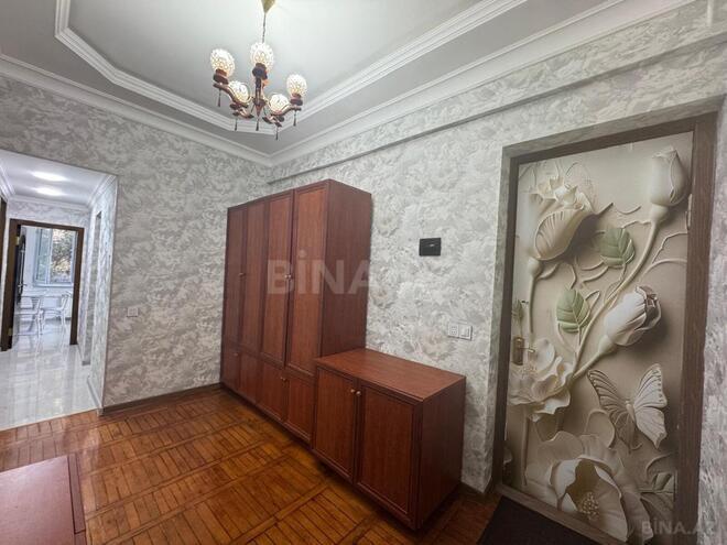 Продаётся 3-комн. вторичка 72 м², м. Элмляр Академиясы, photo 5 from 20