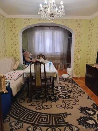 Продаётся 2-комн. вторичка 70 м², Ясамальский р., photo 3 from 14