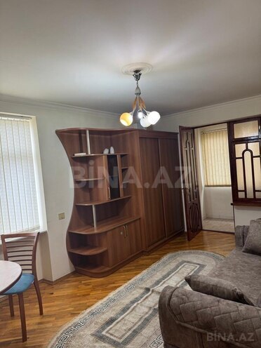 Satılır 1 otaqlı köhnə tikili 35 m², Şah İsmayıl Xətai m., photo 1 from 8