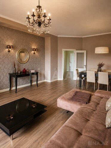 Продаётся 3-комн. новостройка 162 м², м. Низами, photo 3 from 10