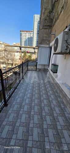 Satılır 1 otaqlı köhnə tikili 56 m², Memar Əcəmi m., photo 3 from 22