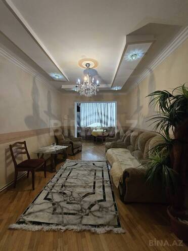 Сдаётся 3-комн. вторичка 70 м², м. Низами, photo 5 from 9