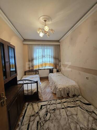 Сдаётся 3-комн. вторичка 70 м², м. Низами, photo 4 from 9