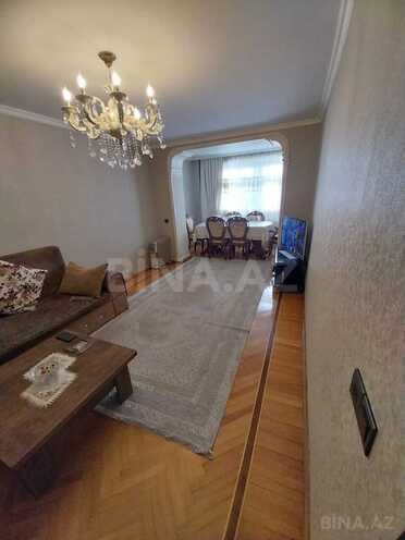 Продаётся 3-комн. вторичка 75 м², м. Иншаатчылар, photo 1 from 14