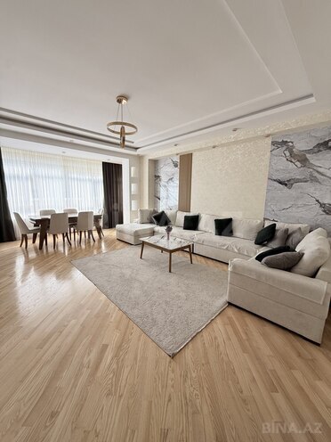 Продается 3-комн. новостройка 130 м², м. Кара Караев, photo 4 from 25
